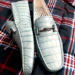 This is a new loafers shoes, I bought this shoes last month.